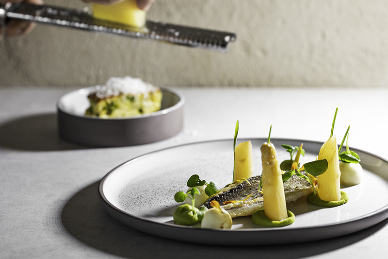 Dit zijn 6 verschillende soorten food fotografie · 1. Product foto's · 2. Sfeerfoto's · 3. Receptfoto's · 4. Lifestyle · 5. Reportage · 6. Campagnebeeld.